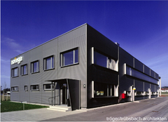 Novega_Fertigung Anlagenbau Kempten_Eingang Tröger/Trübsbach Architekten 1/3